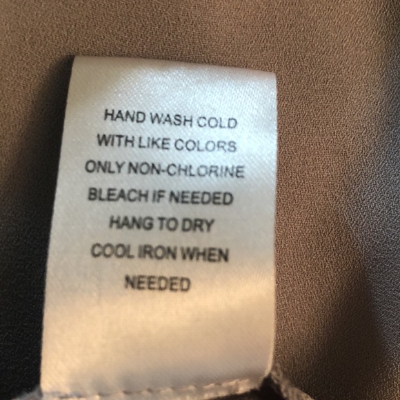 Small DR2 ladies gray sleeveless blouse - Picture 5 of 5